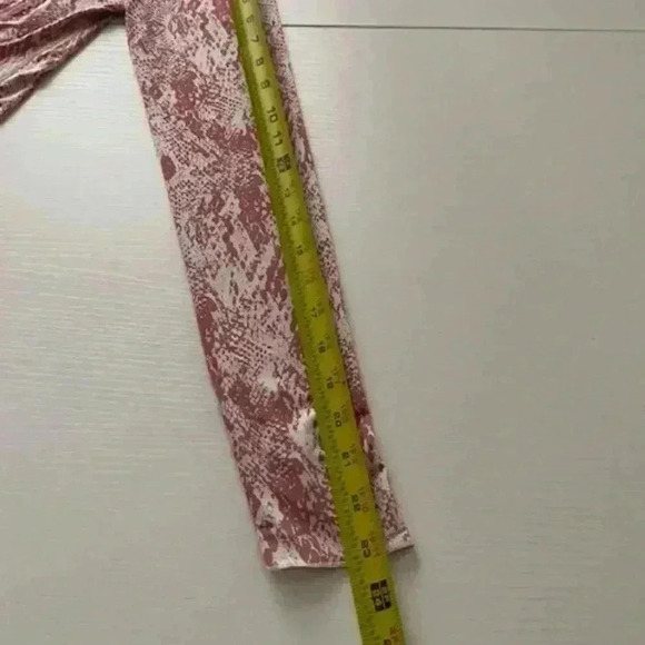 Free People Intimately Long Sleeve Active Wear Top Animal Print Size S - Picture 11 of 12